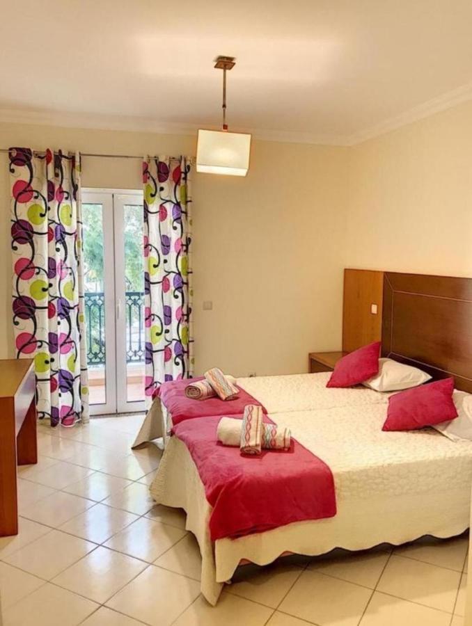 Candyland Apartment อัลบูเฟรา ภายนอก รูปภาพ